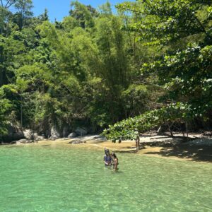 PHOTO-2025-12-18-19-39-11